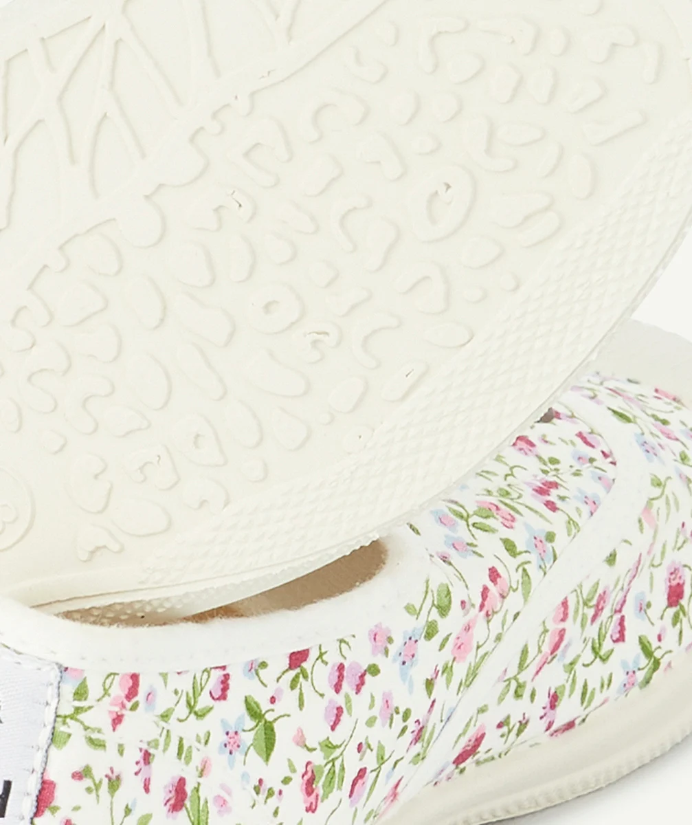 NATURAL WORLDBASKETS BLANCHES FLEURIES EN TOILE FILLE