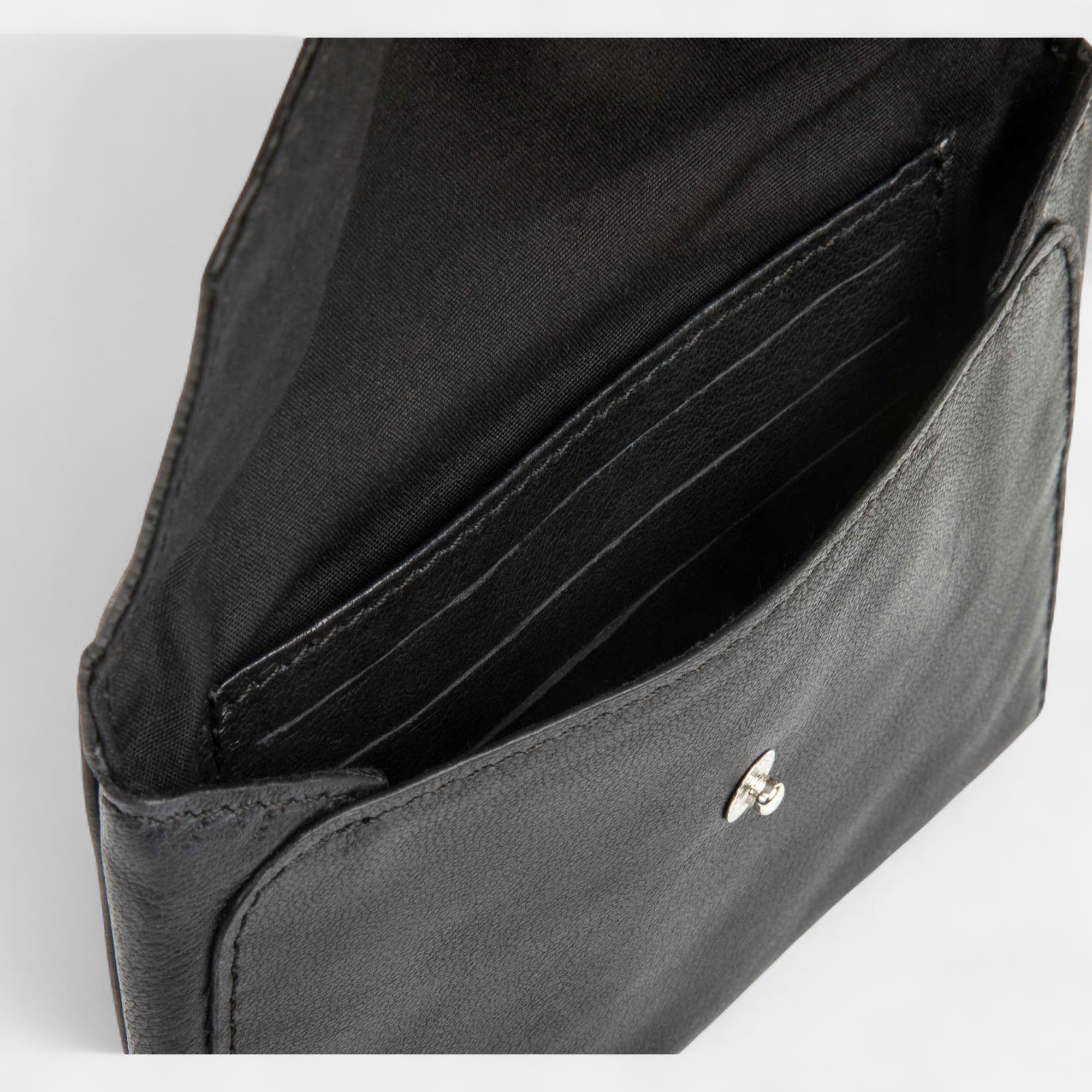 Petite maroquinerie en cuir noir