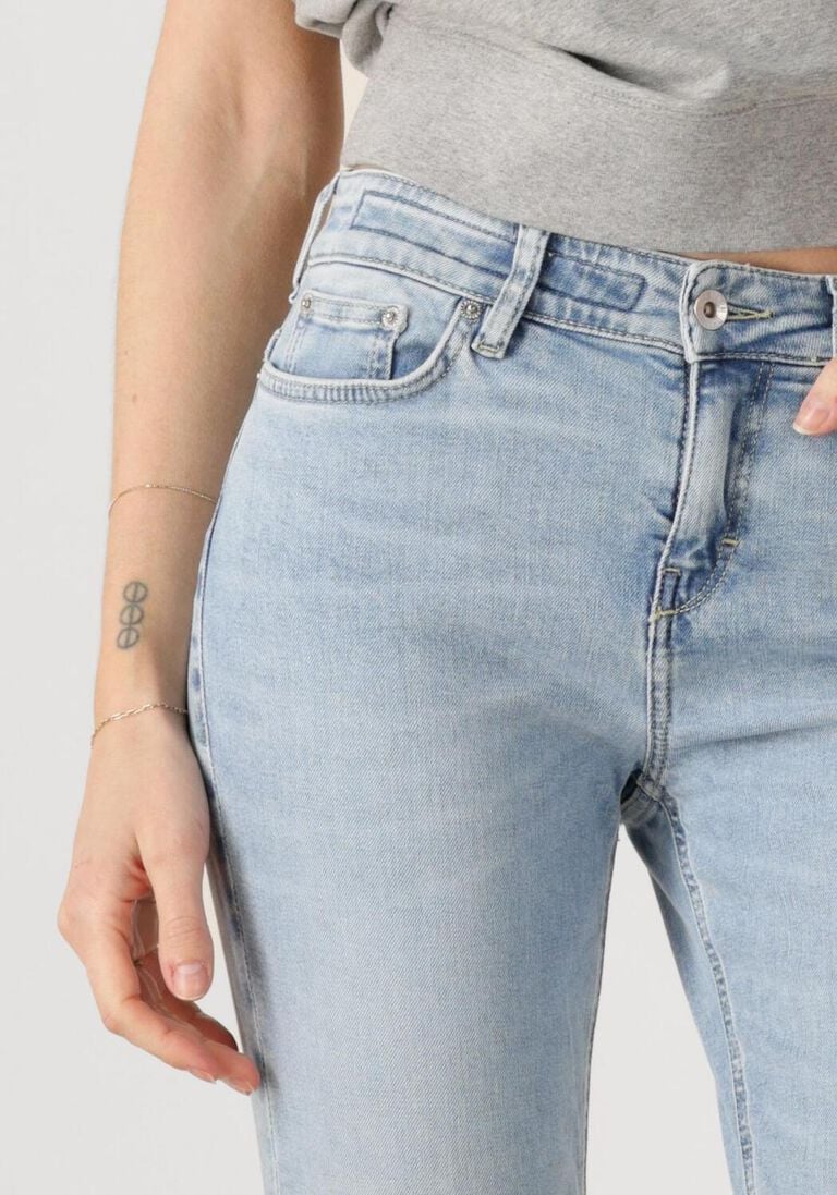 lichtblauwe drykorn slim fit jeans need