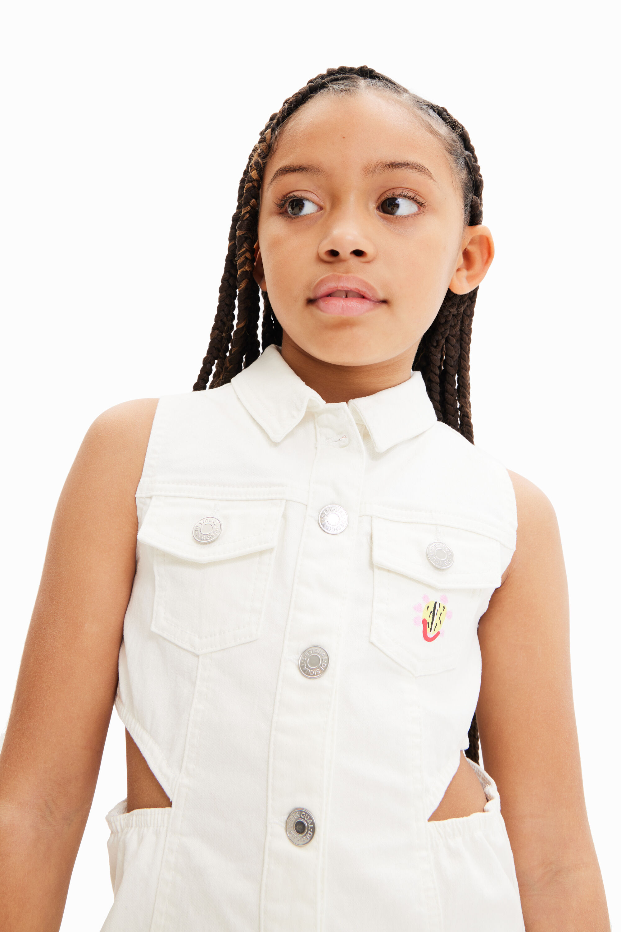 Robe en jean découpes