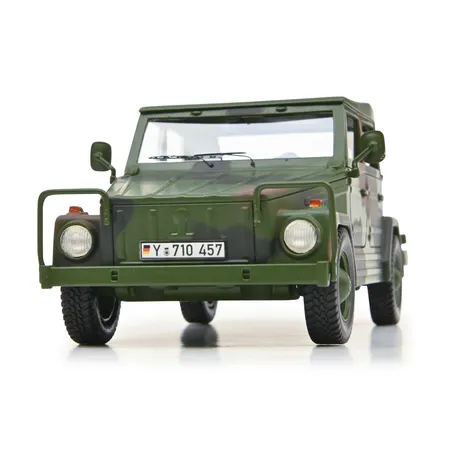 Schuco PKW 0,4t VW 181 tarnf.1:35