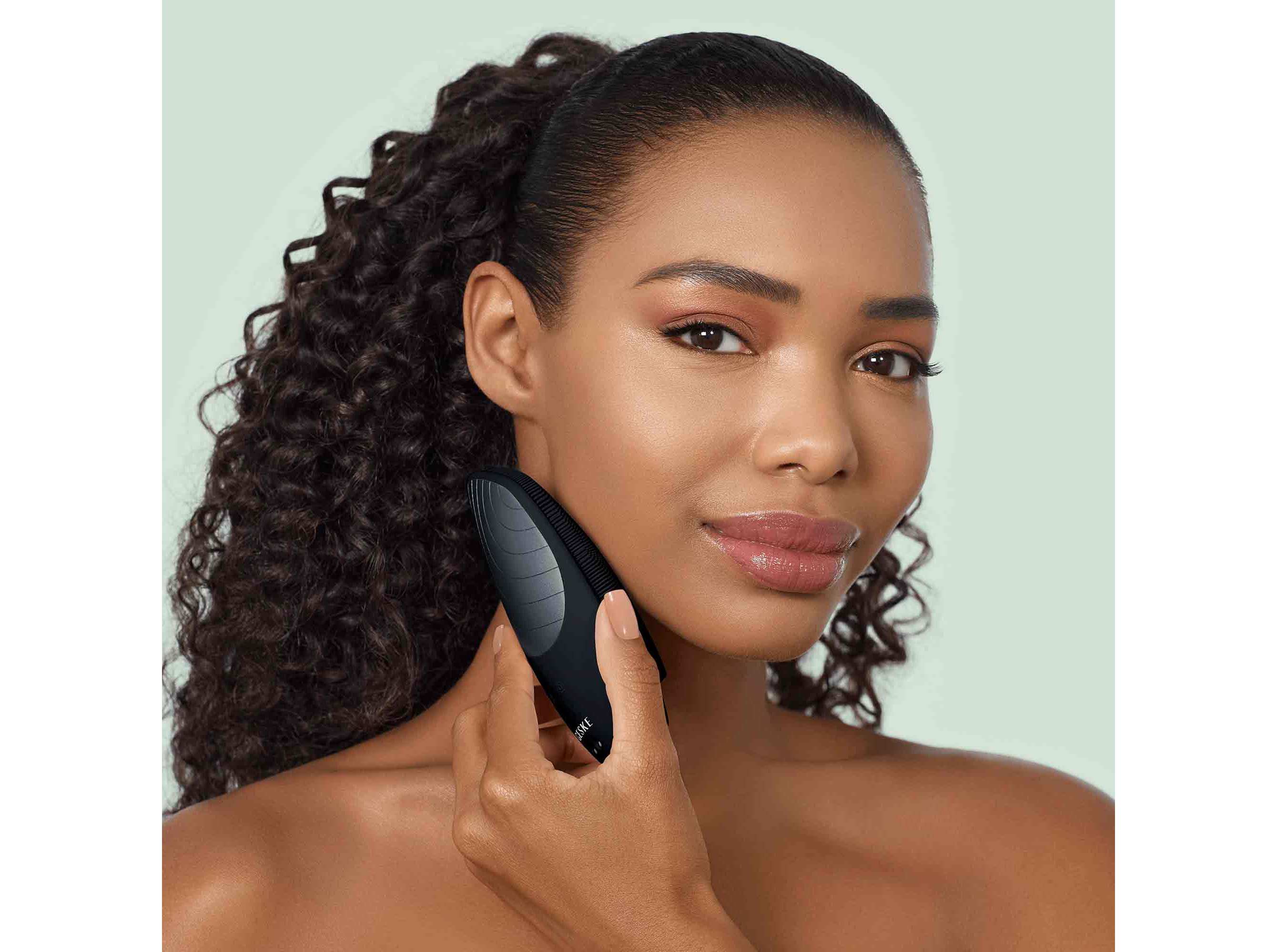 ESCOVA FACIAL GESKE THERMO 6EM1 PRETA