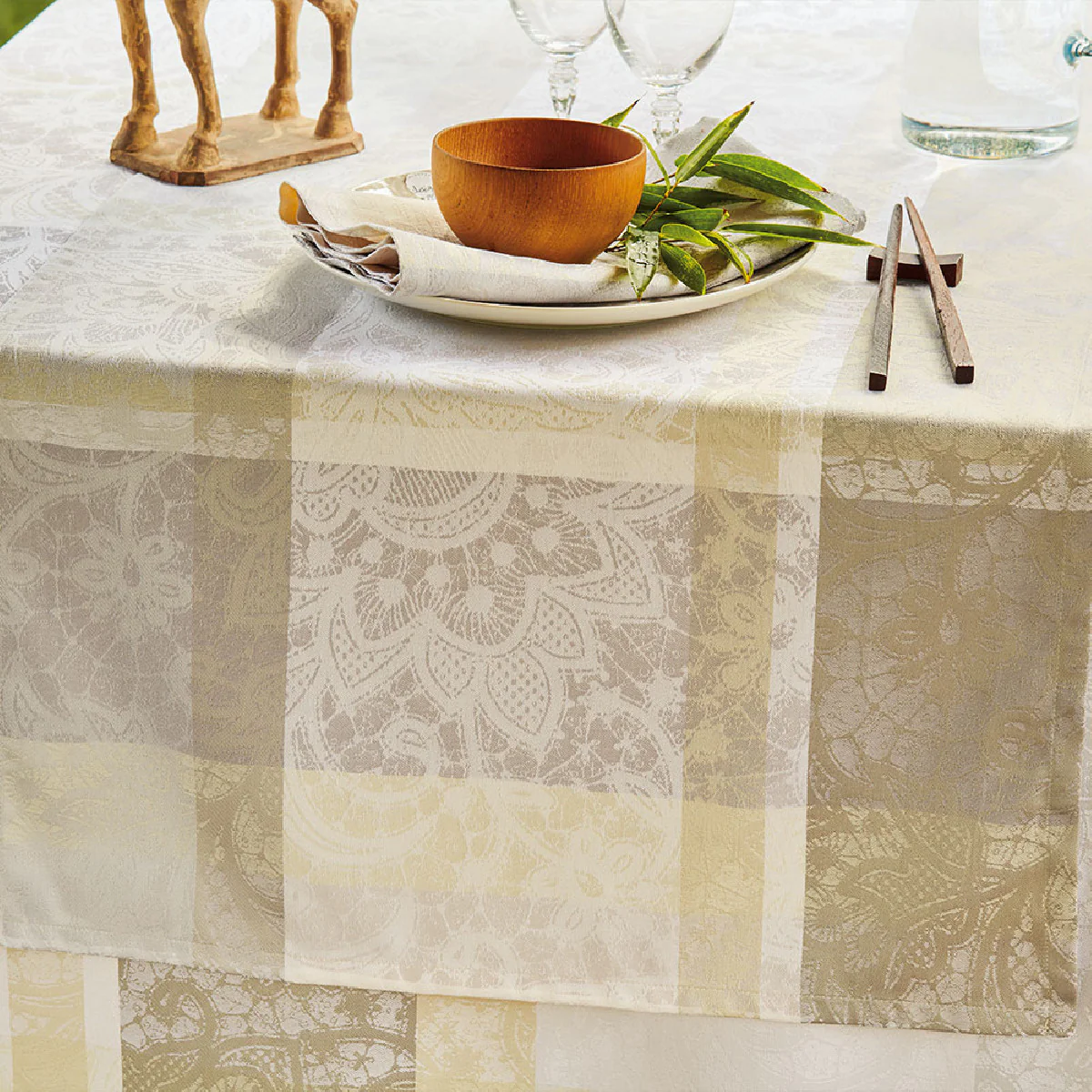 Chemin de table pur coton beige 55X180 Garnier Thiebaut