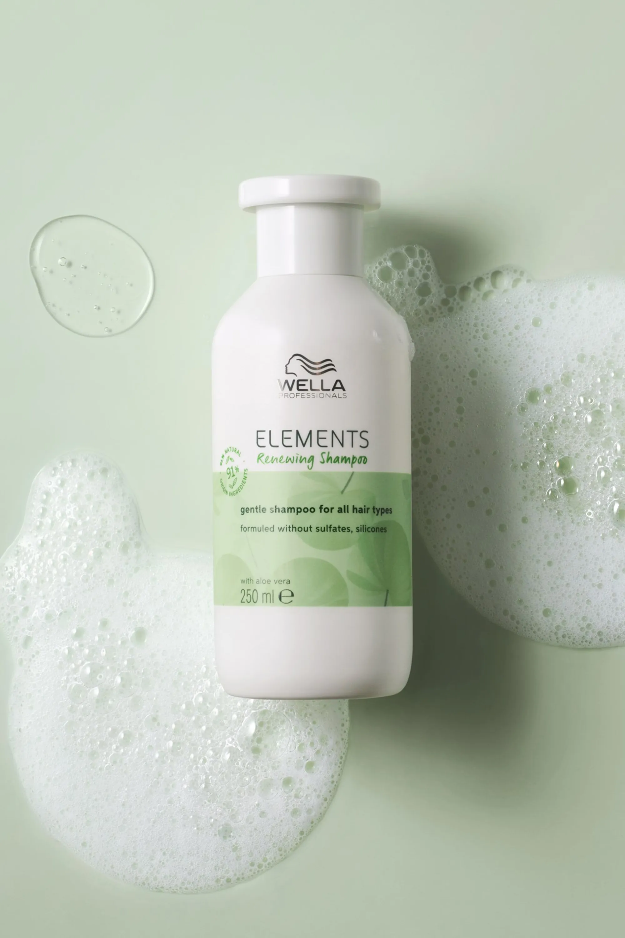 Wella Professionals Shampoing régénérant sans sulfate pour tous types de cheveux Elements-250 ml