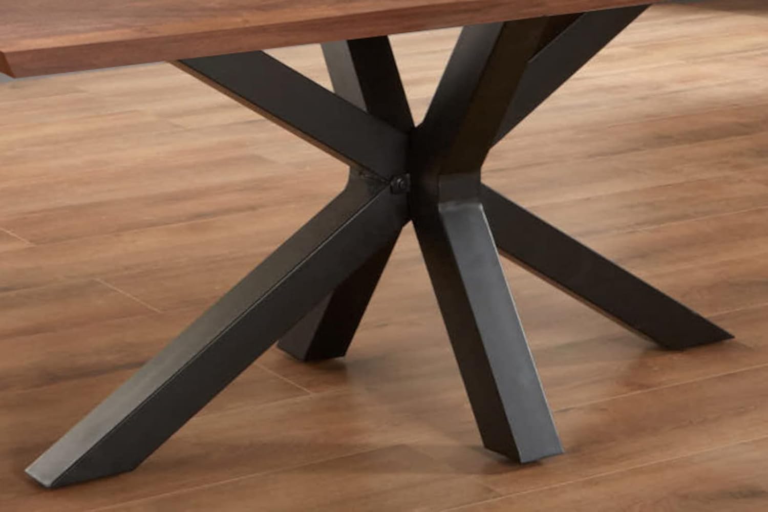SAM Baumkantentisch 160 x 85 cm Spyro, Akazienholz nussbaumfarben & massiv, Esszimmertisch mit mattschwarzem Spider-Metallgestell, Platte 26 mm