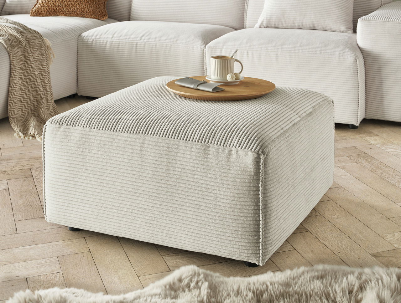 Lounge Handmade Hocker LH-EDINA
