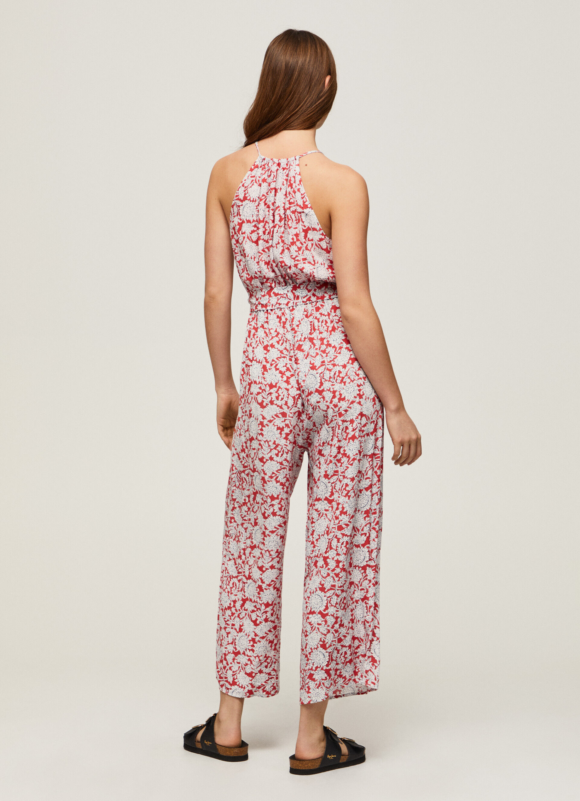 Macacão com estampa floral - Multicolorido