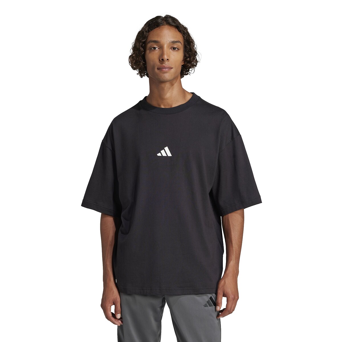 ADIDAS ROUPAS ESPORTIVAS<br>Camiseta Future Icons com logo pequeno