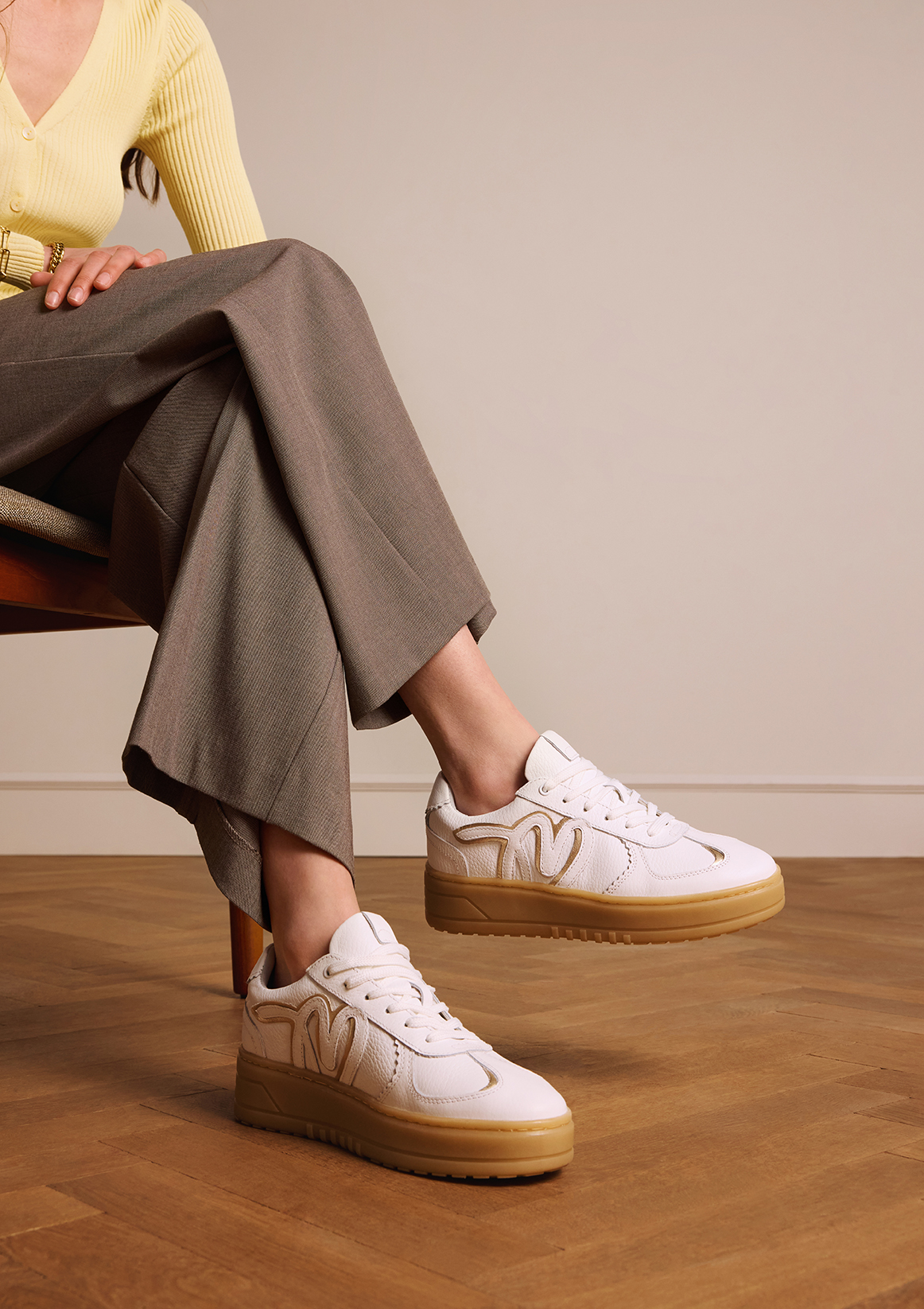 Witte leren sneakers
