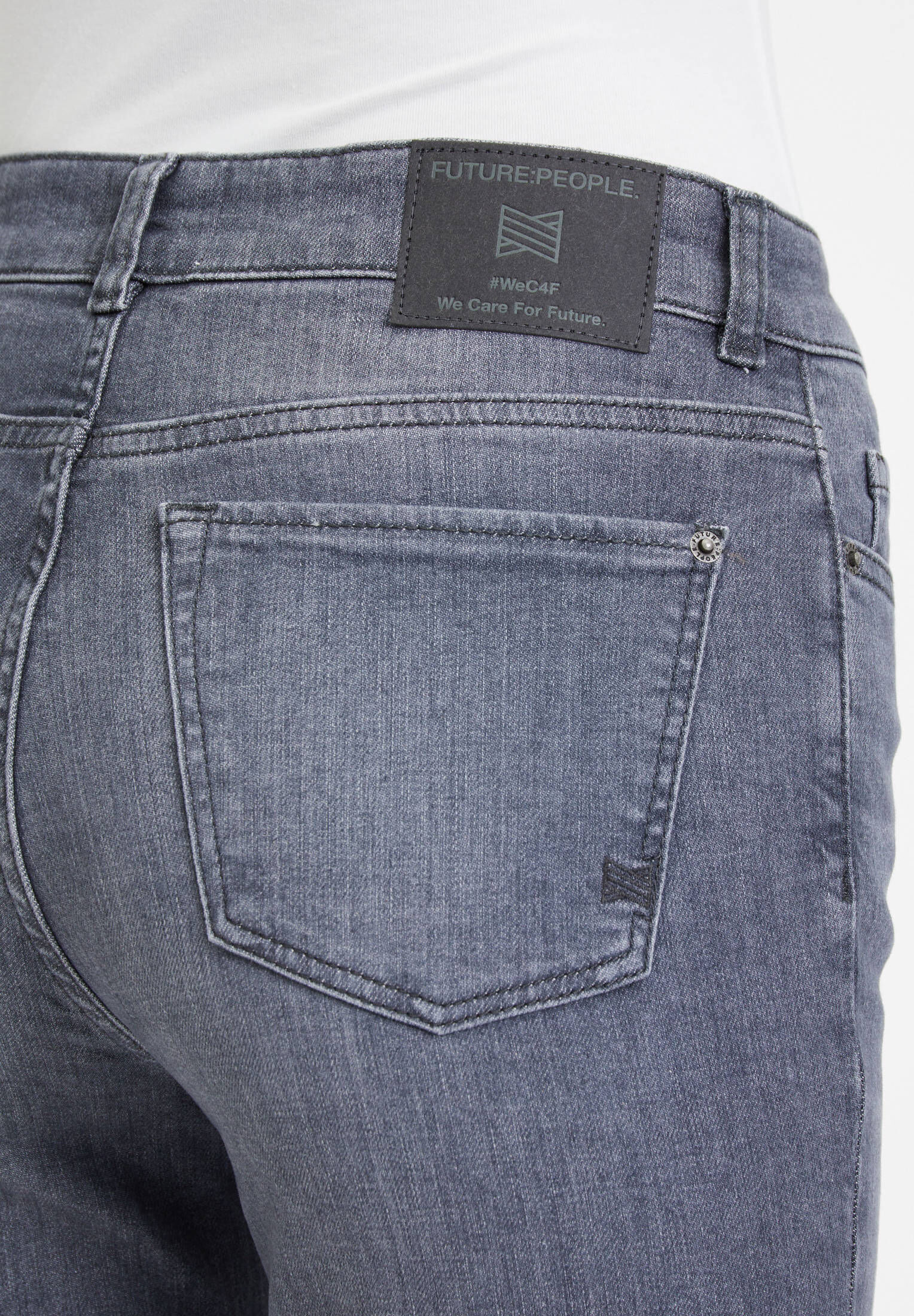 FUTURE:PEOPLE.| Damen Jeanshose 01:02 BOOTCUT - MID WAIST