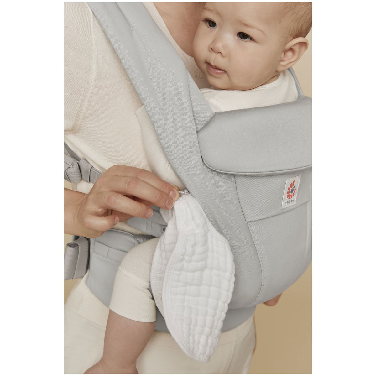 ergobabyergobaby   Omni Deluxe Baumwolle camel