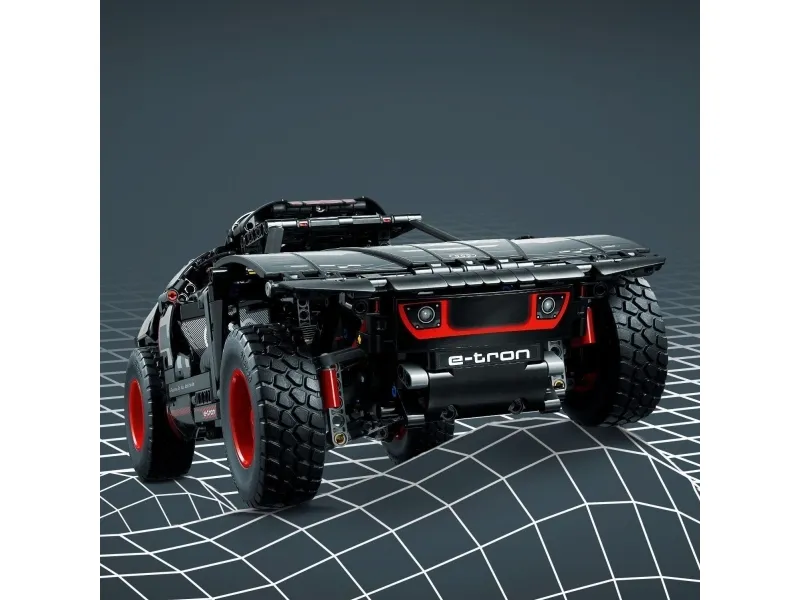 LEGO Technic 42160 Audi RS Q e-tron