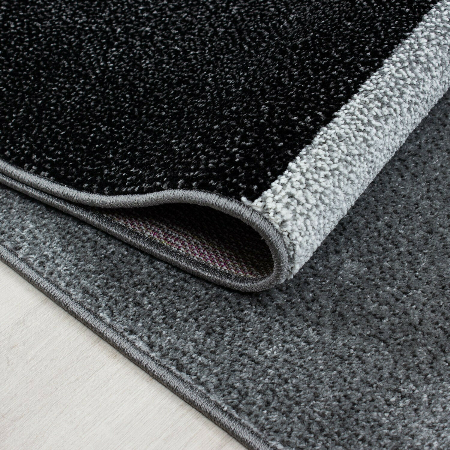 Stilvoller Designer-Kurzflorteppich mit kariertem Design – Rechteckiger Teppich