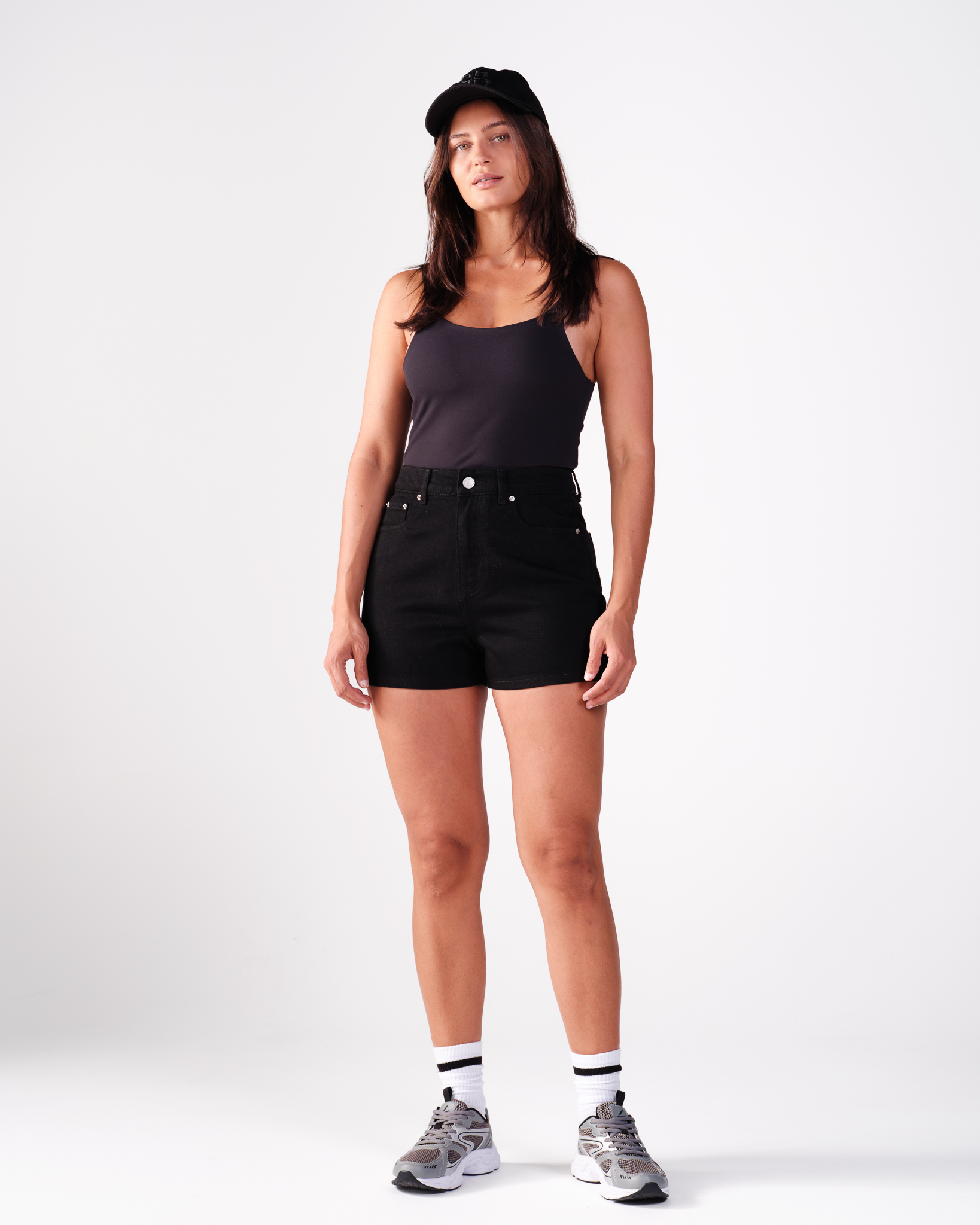 Weightless Line Denim Shorts Black