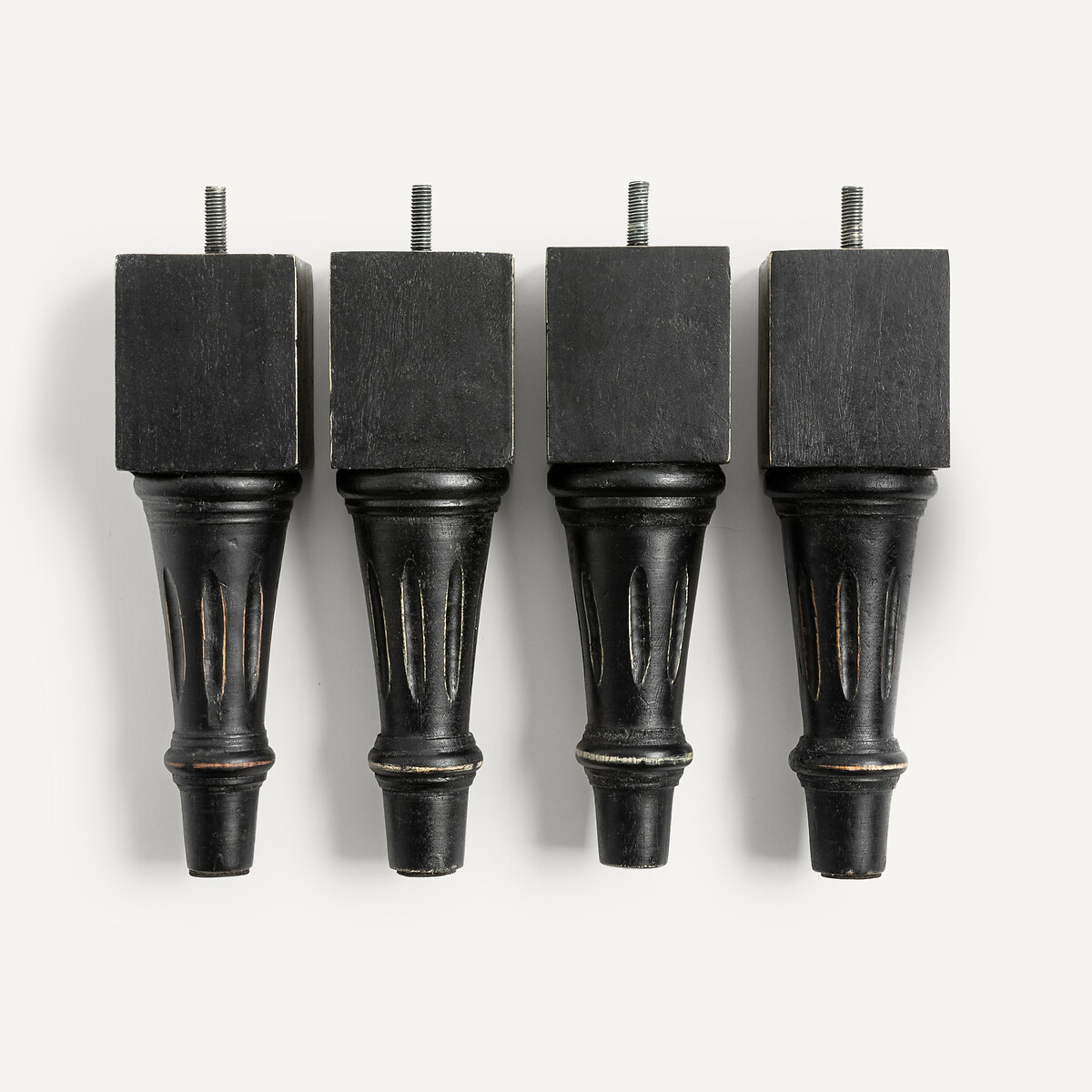 AM.PM<br>Conjunto de 4 pés esculpidos para base de cama