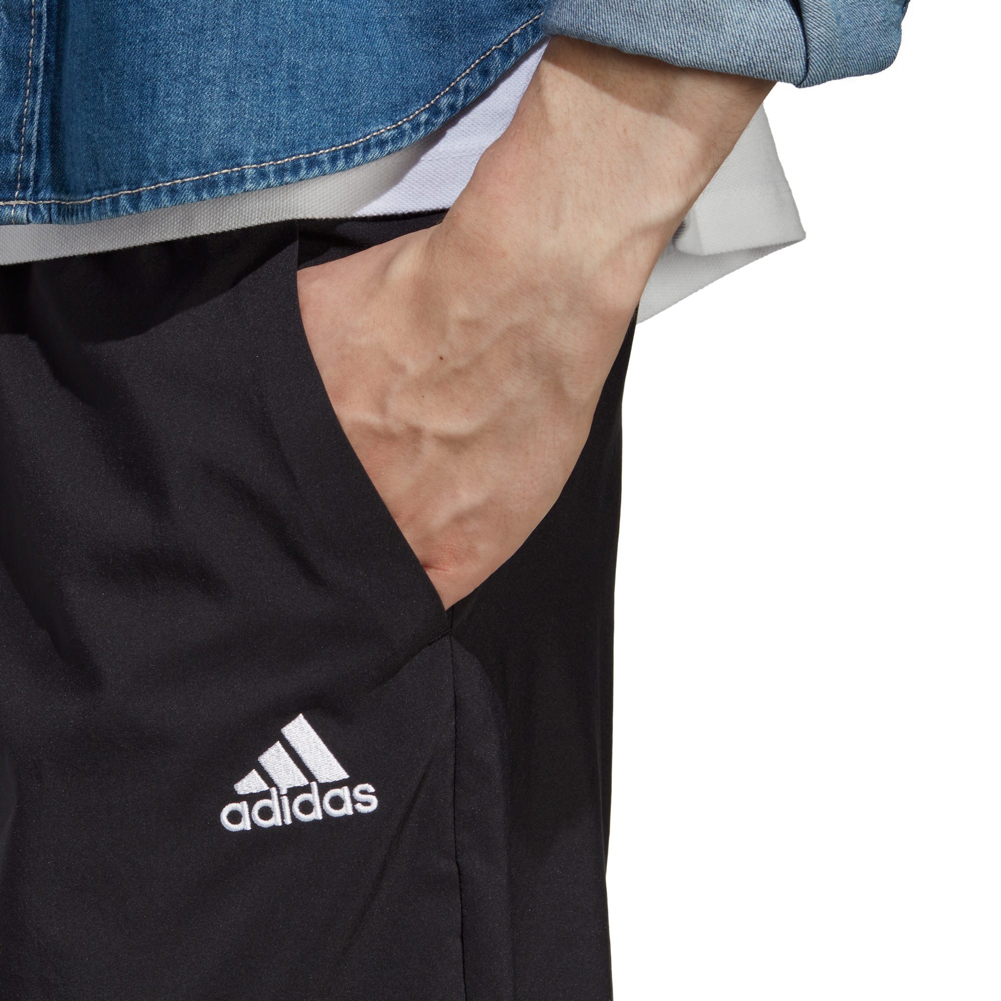 adidas Aeroready Essentials Chelsea Small Logo Shorts Herren schwarz