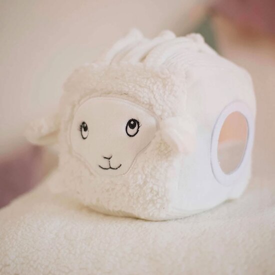 Wooly Cube d'activités bébé   de               Trois Kilos Sept