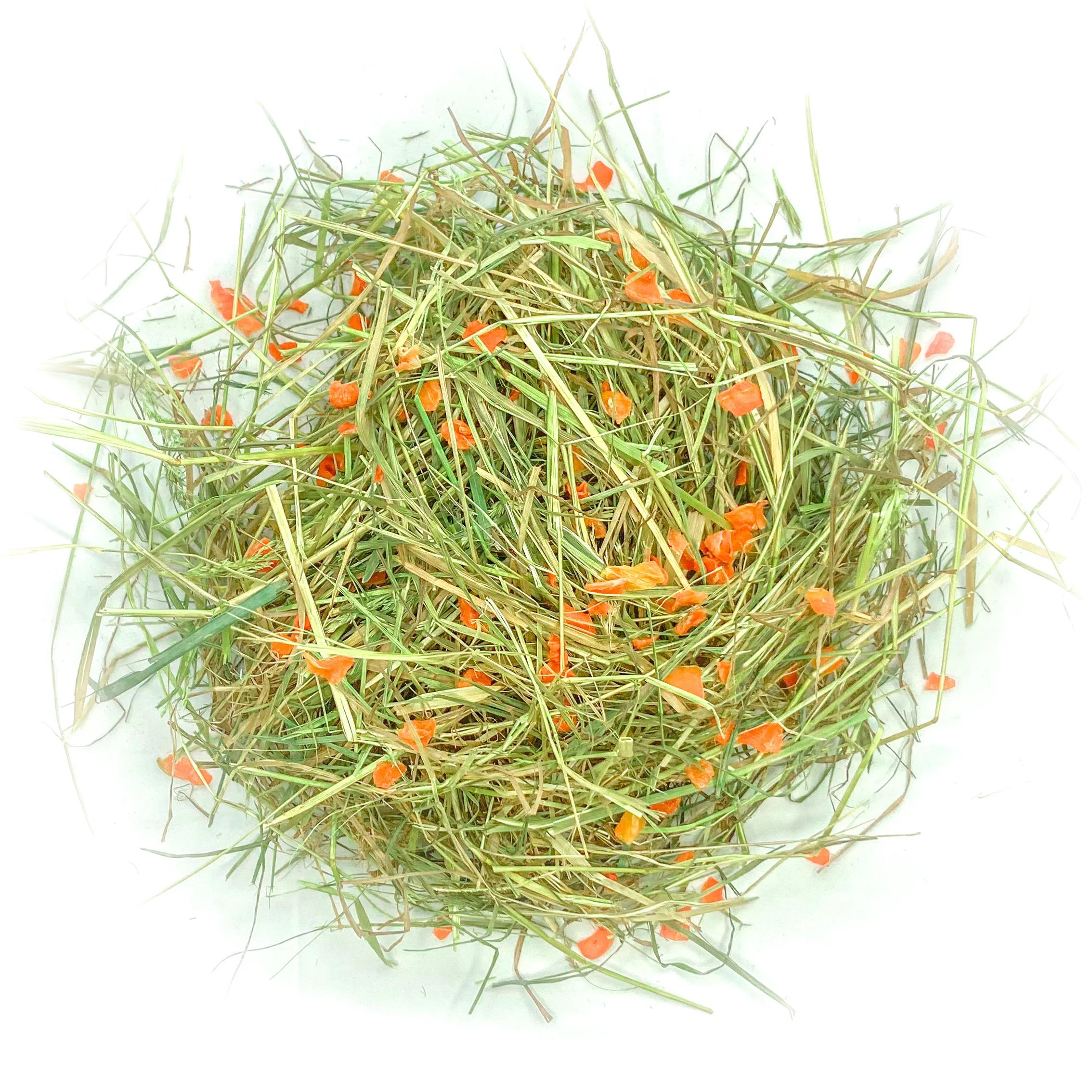 Foin aromatisé à la carotte pour lapins et rongeurs