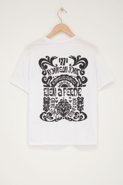 Wit T-shirt met zwarte print