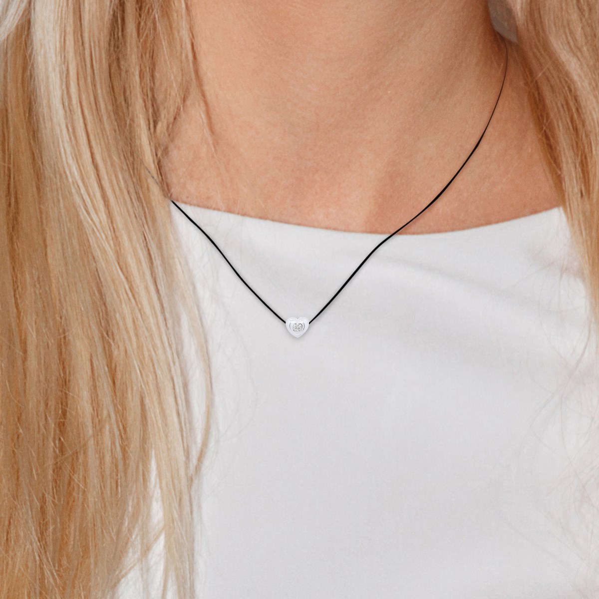 Collier COEUR Diamant 0,050 cts Nylon Noir Argent 925