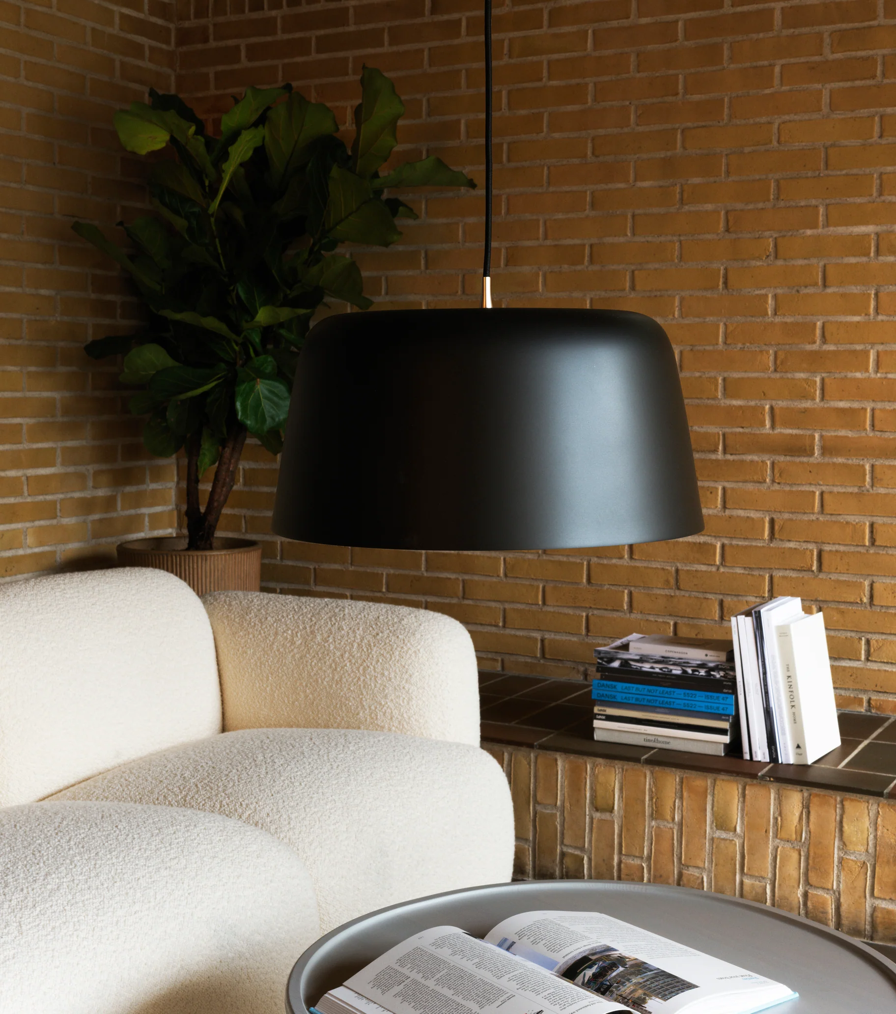 Normann Copenhagen  Tub lampe, sort - Ø44 cm.