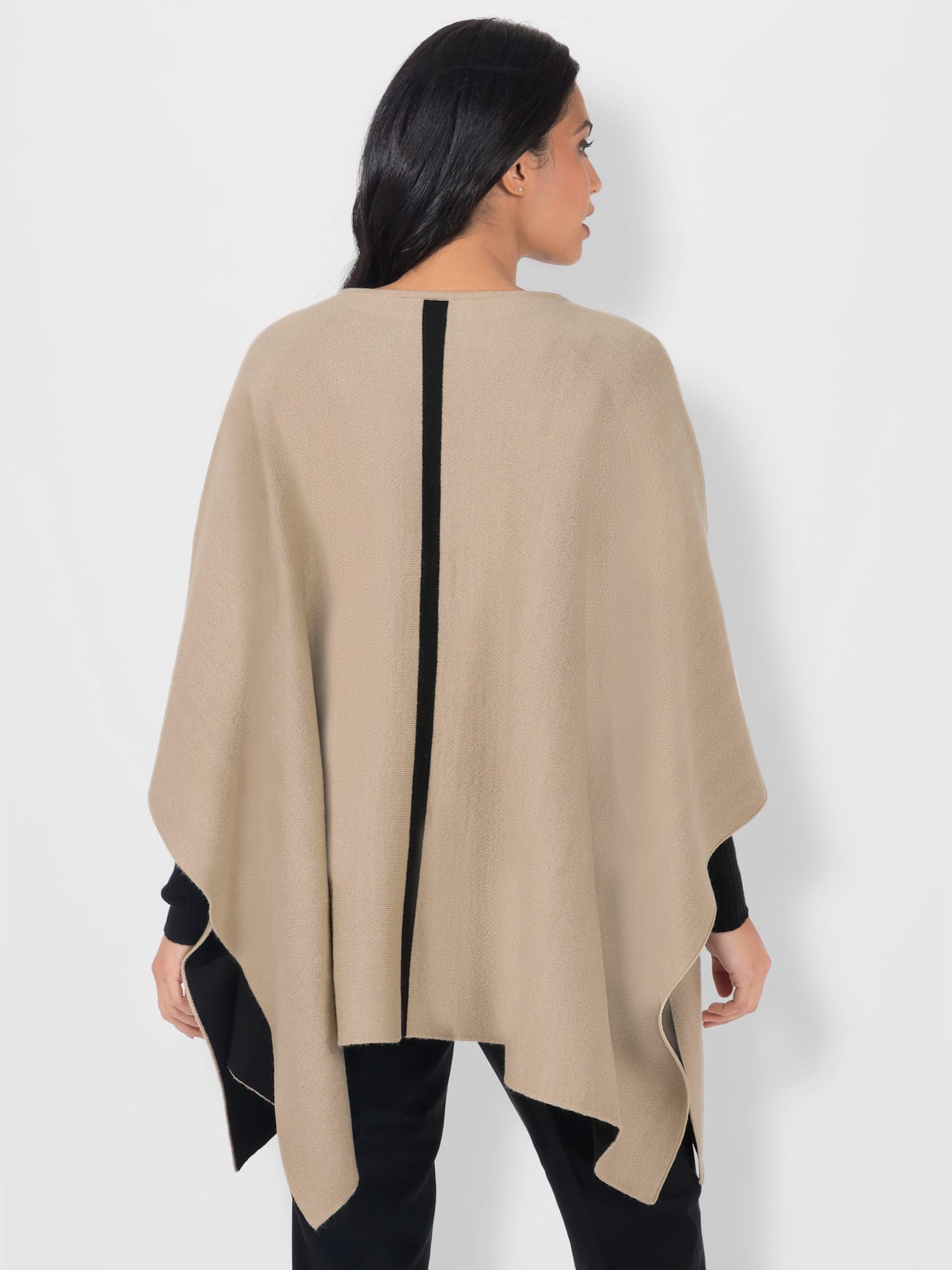 Poncho en tricot doux et moelleux