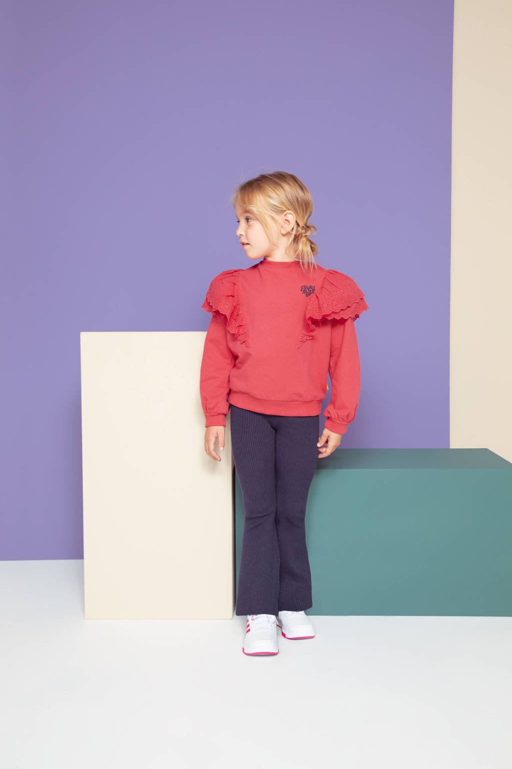 Orange Stars sweater Nadja met ruffles roze