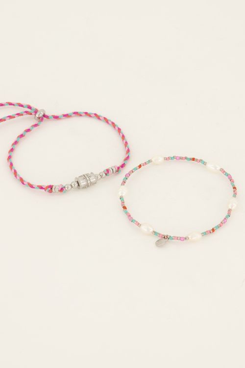Souvenir armbanden set met parels