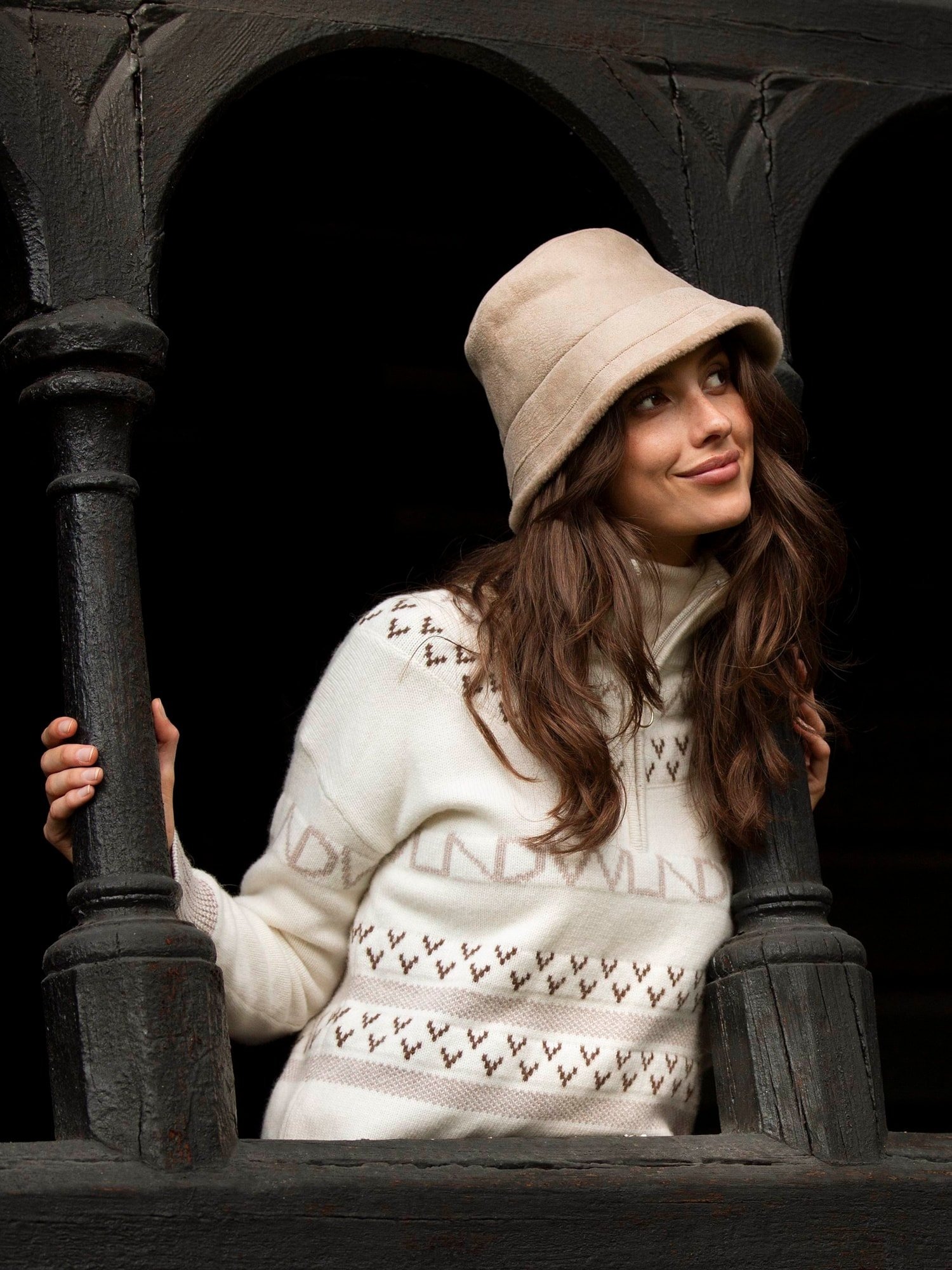 Veslepiggen Jacquard Strikkegenser Dame Beige
