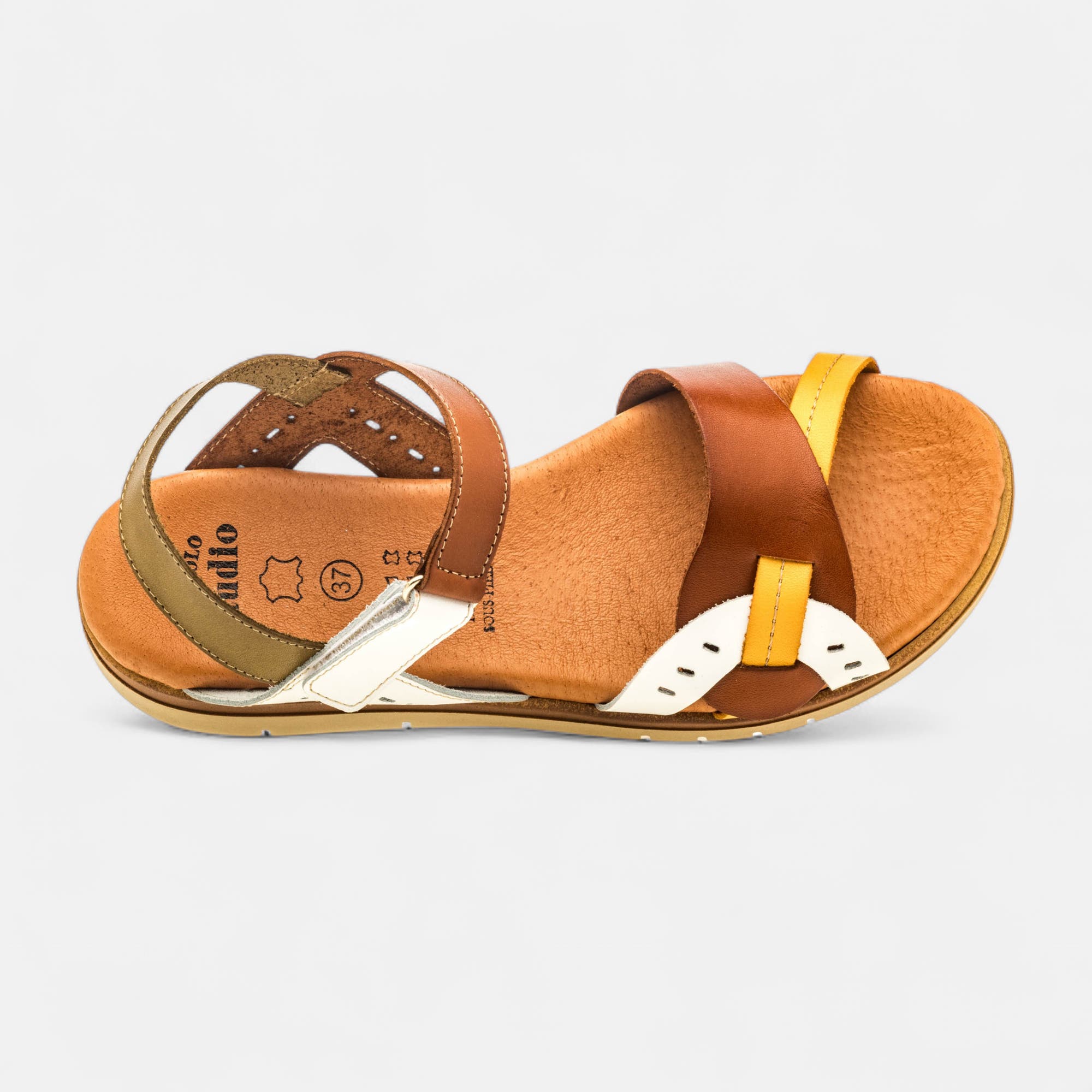 Sandales Femme en cuir cognac