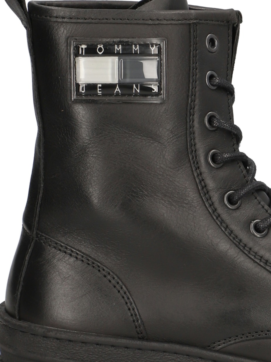 TJW FOXING LACE UP LEATHER BOOT