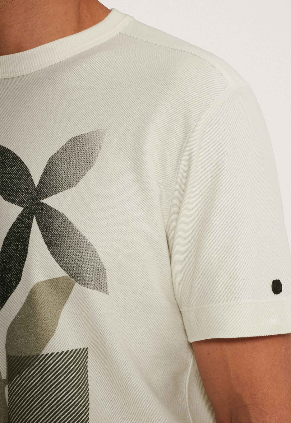 Cast Iron Artwork T-shirt