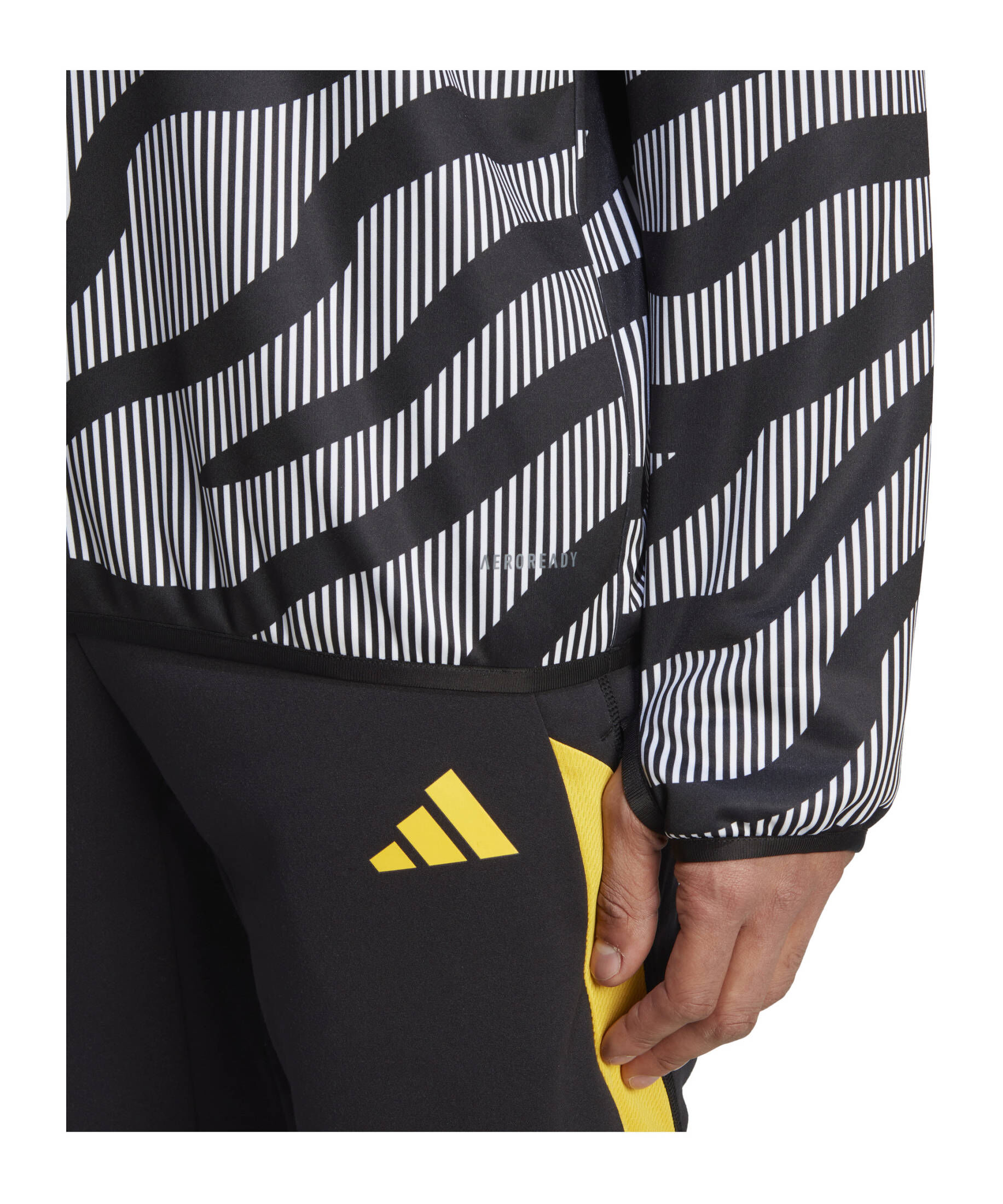 adidas Performance| Replicas - Sweatshirts - International Juventus Turin Prematch Warmtop  2023/2024