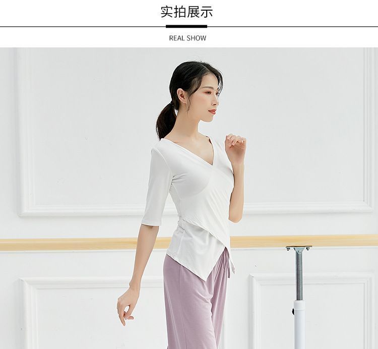 Winkplay - Asymmetrische zoom V-hals dans T-shirt