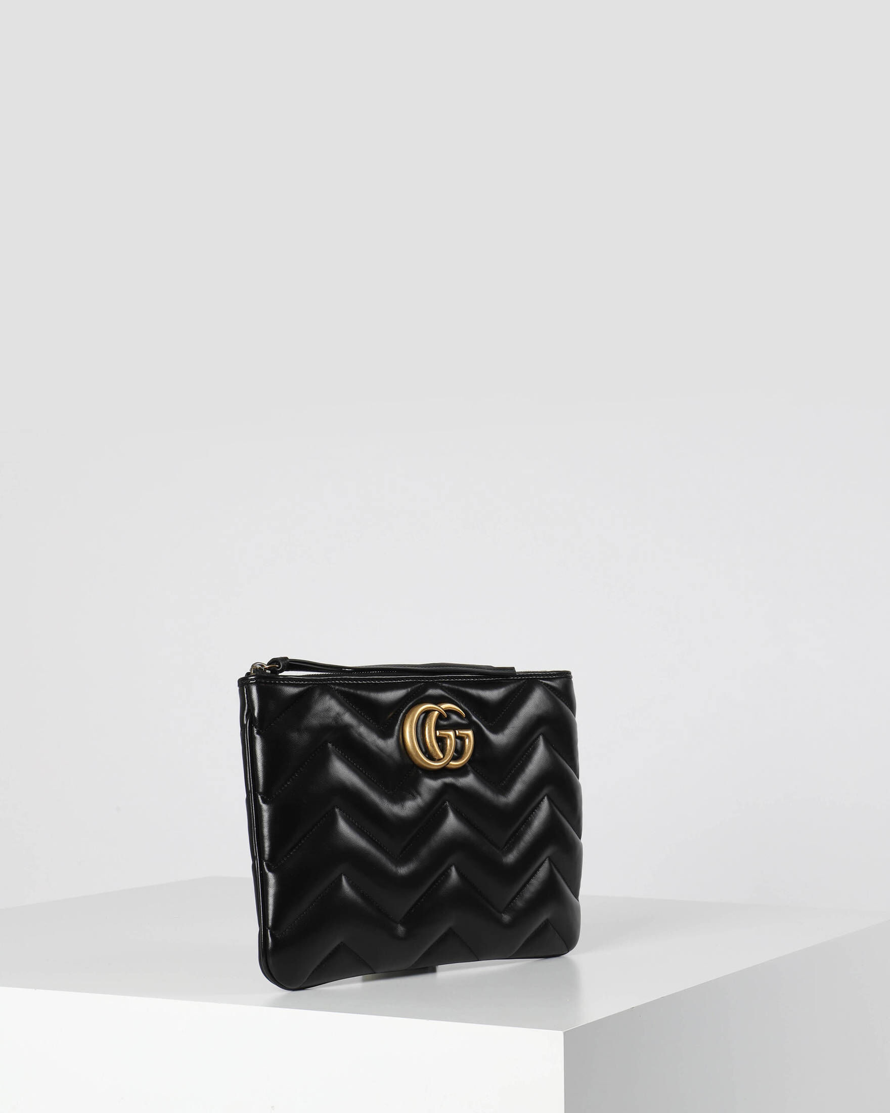 Gucci| Damen Clutch GG MARMONT aus Matelassé-Leder