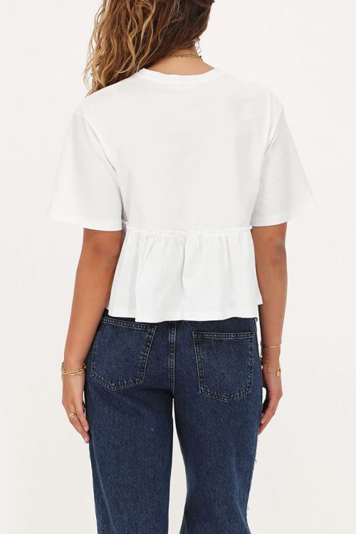 Wit T-shirt met ruffle en peplum