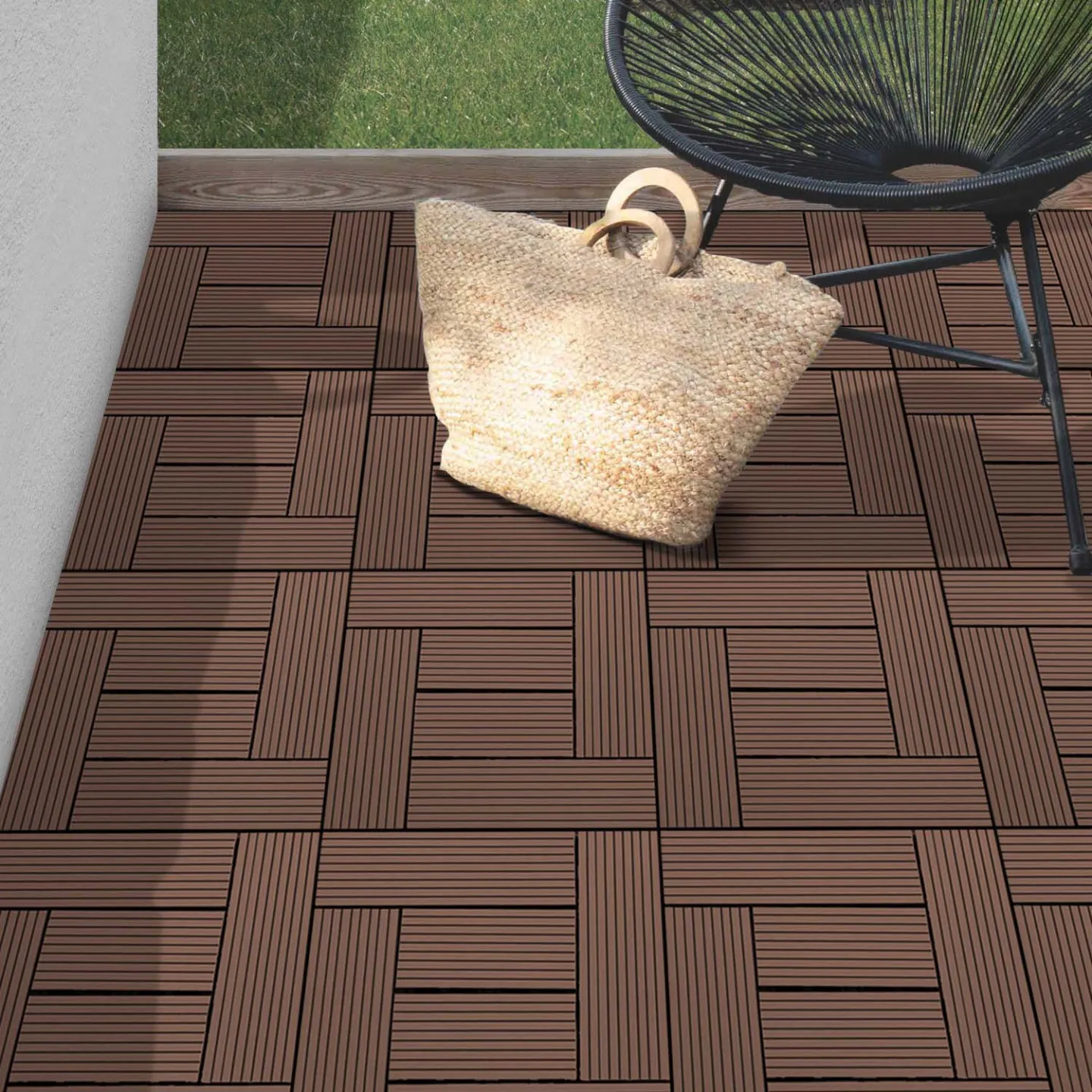 Lot de 5 dalles de terrasse mosaïque WODHY clipsables bois composite taupe 30 x 30 cm