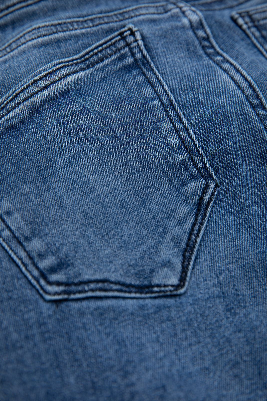 Donkerblauwe skinny jeans
