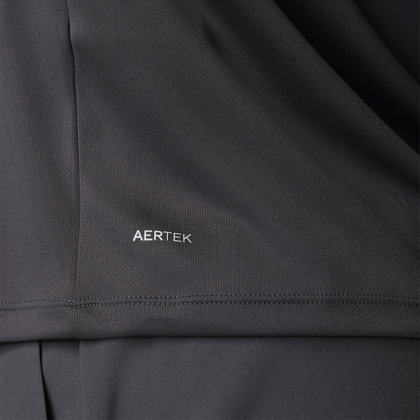 Castore Adapt Crew T-Shirt Donkergrijs Zwart