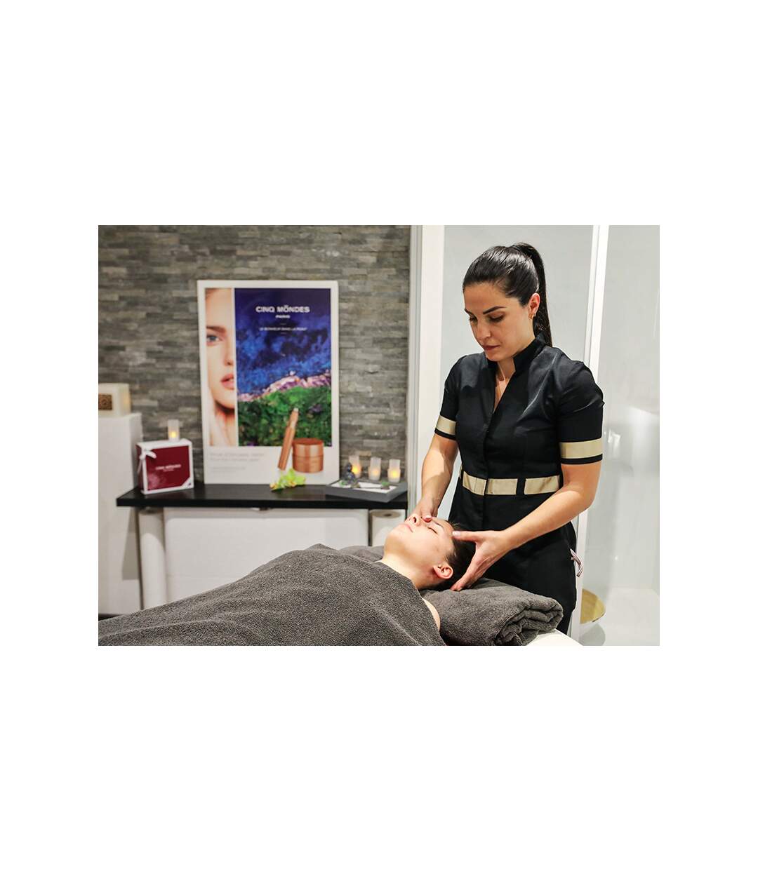 Parenthèse bien-être avec massage complet du corps de 45 minutes - SMARTBOX - Coffret Cadeau Bien-être