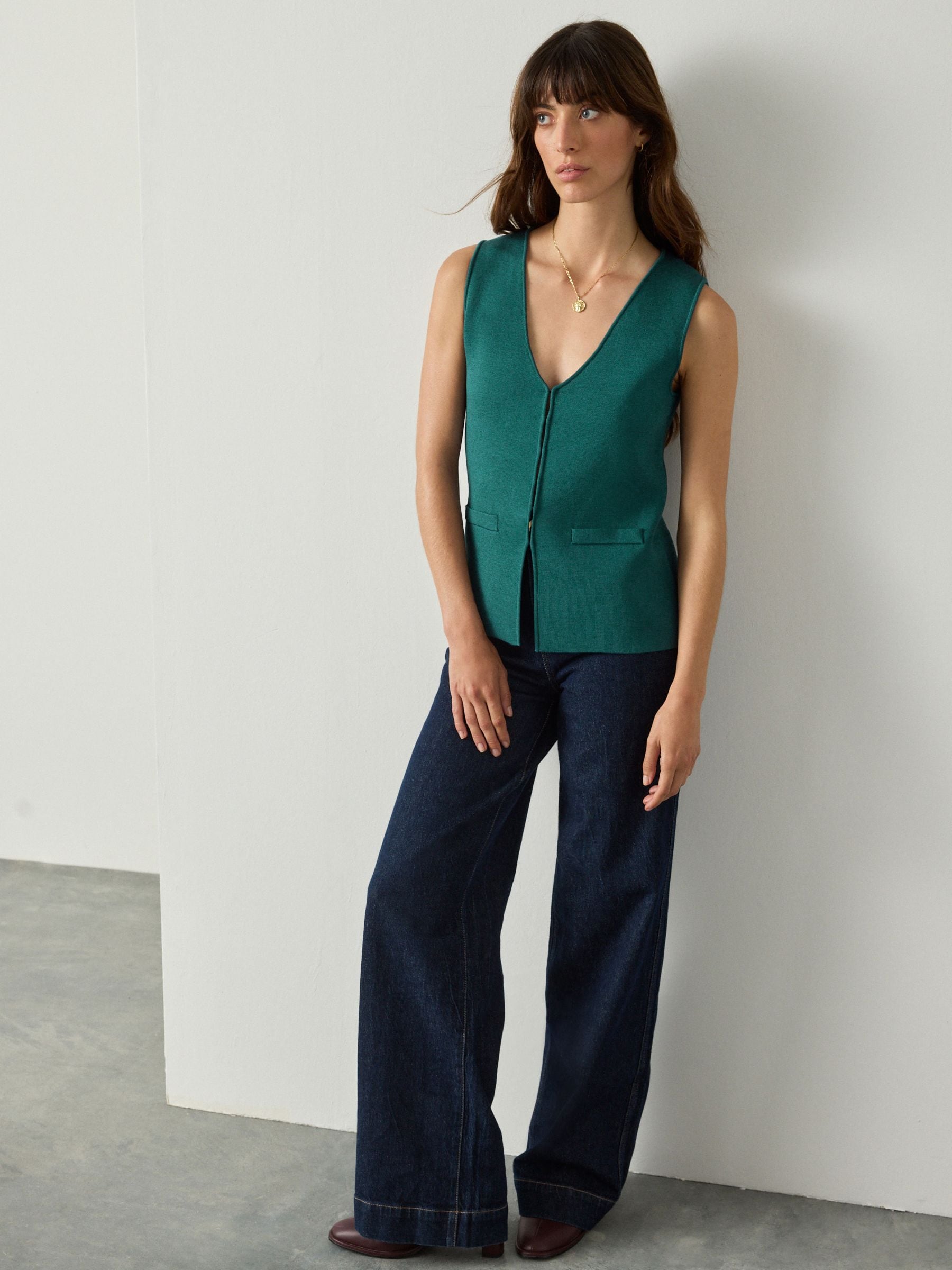Blauwgroen - Nette gebreide gilet met V-hals