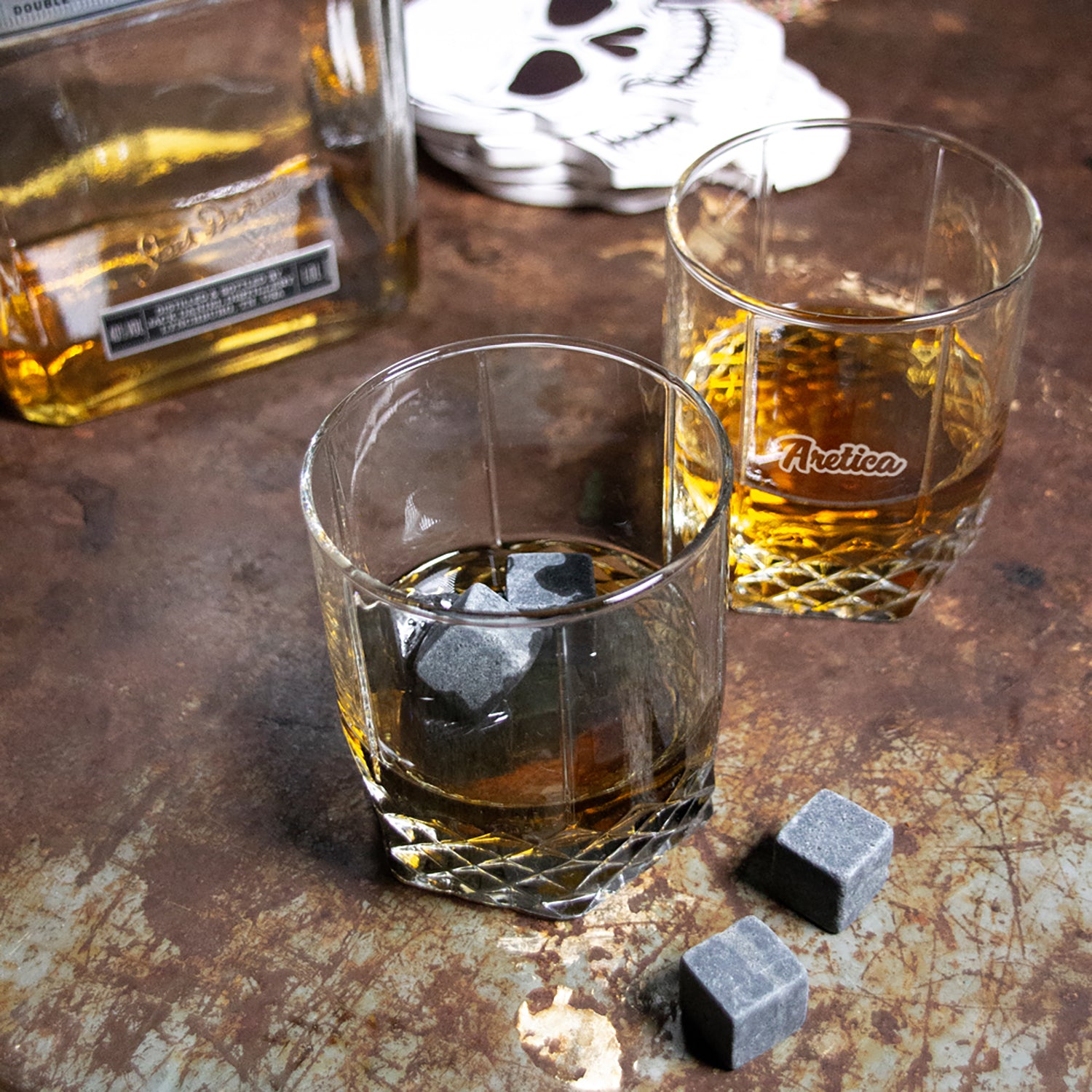 Aretica Whiskey stones - Ijsblokken van natuursteen - set van 9 stuks