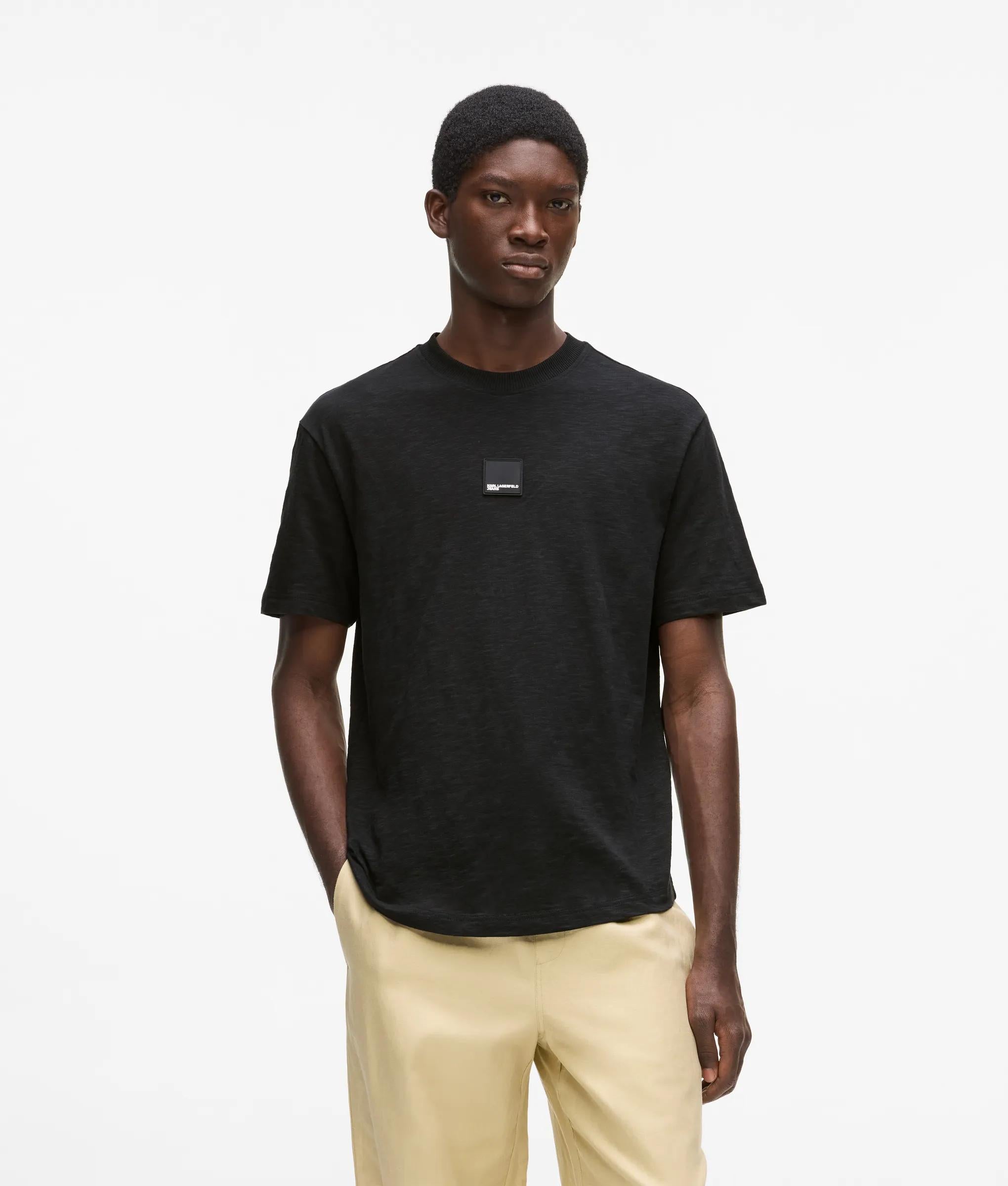 T-shirt met gebogen zoom