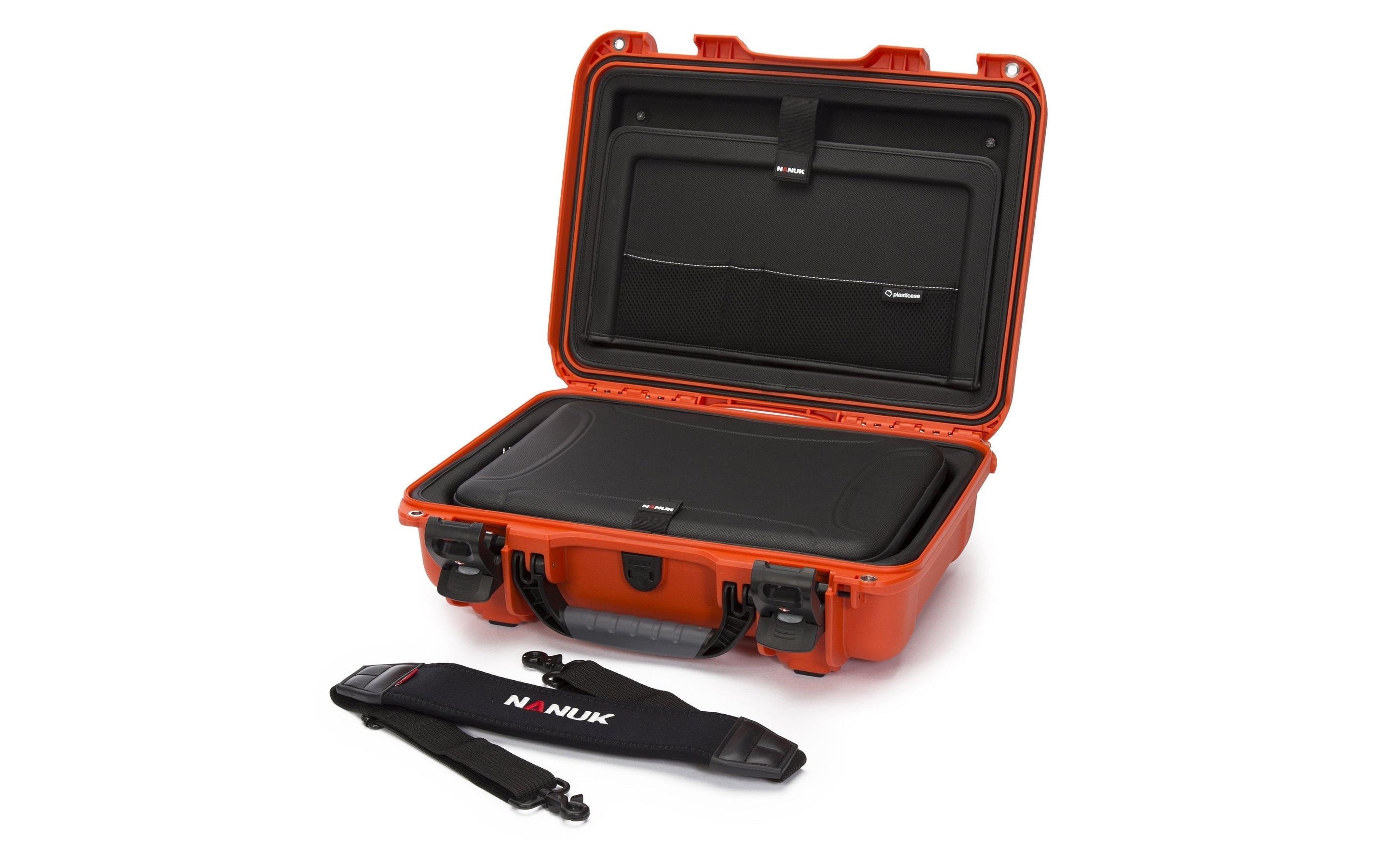 Kunststoffkoffer 923 - Laptop Einsatz Orange<br>Leichter, wasserdichter und robuster Hartschalenkoffer mit Laptop Einsatz