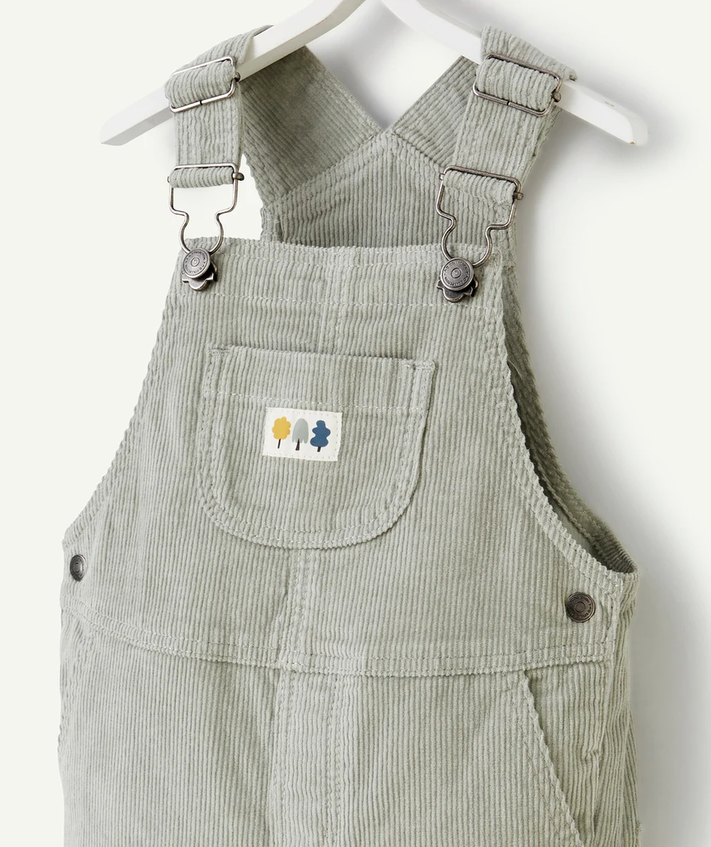SALOPETTE BÉBÉ GARÇON EN VELOURS CÔTELÉ VERT AVEC PATCH BRODÉ