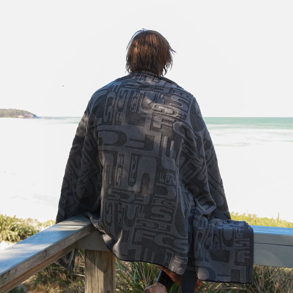 FCS Jacquard Towel / Serviette Black / Charcoal