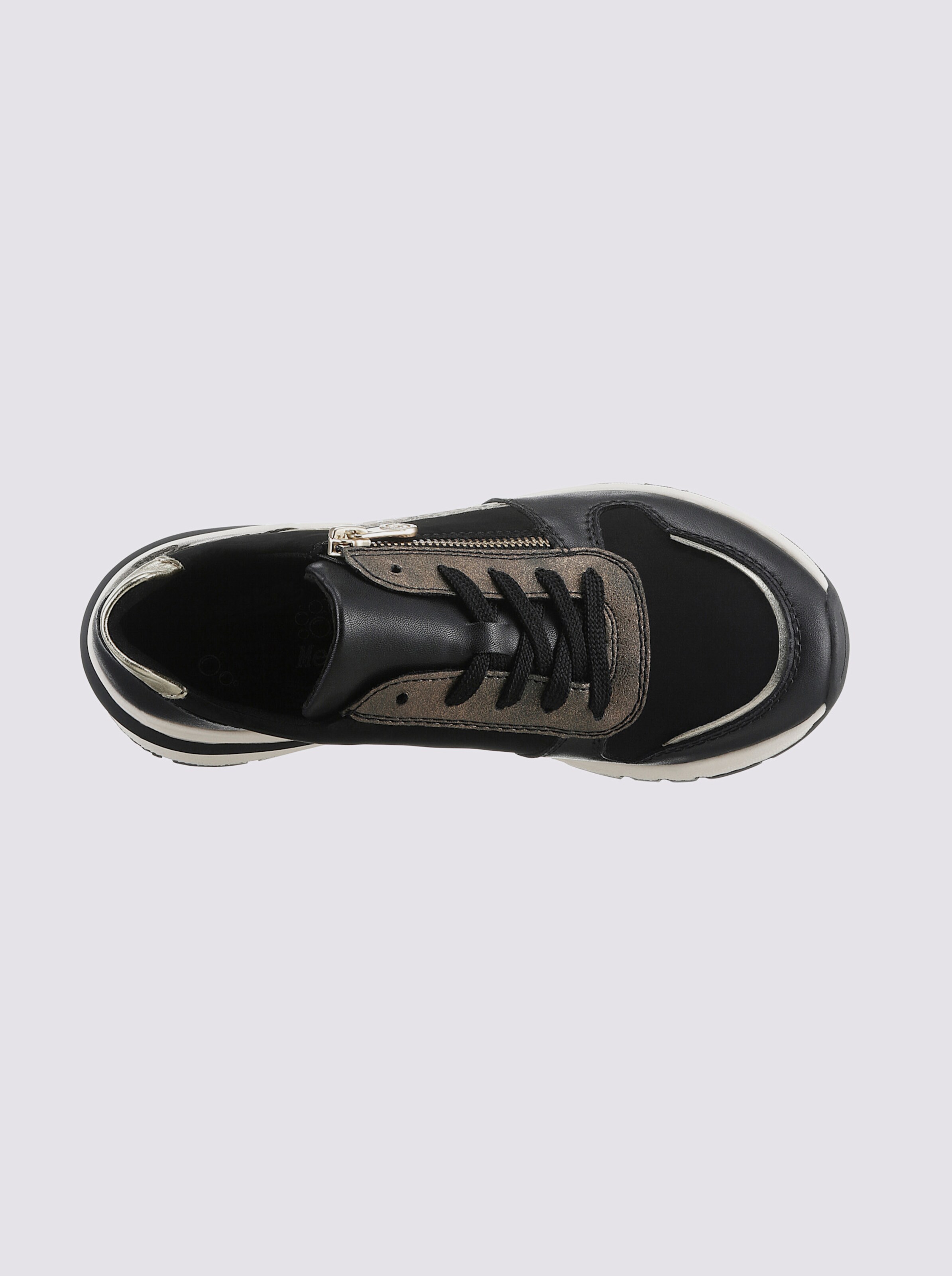 Sneaker