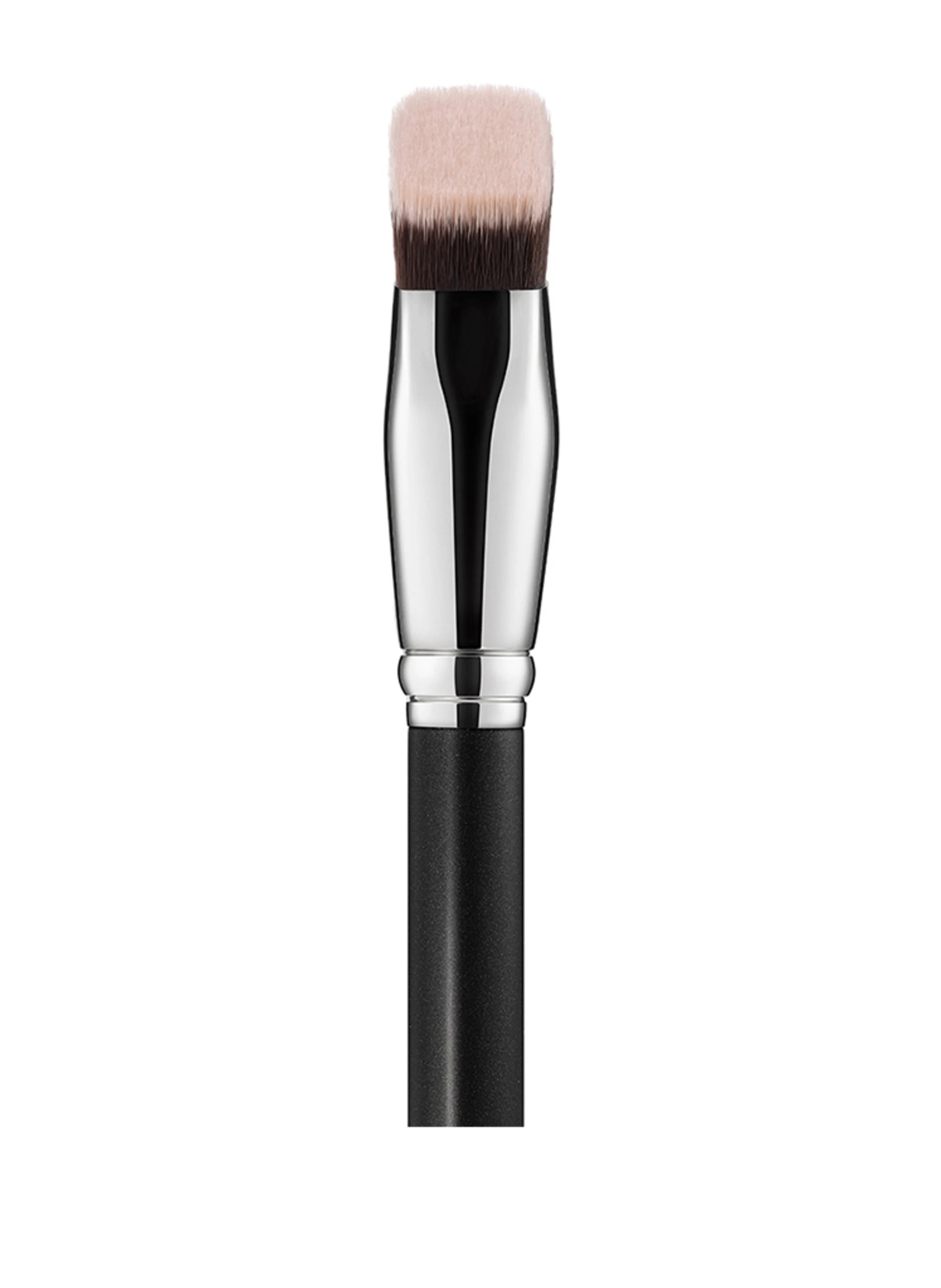 M.A.C SMOOTHE EDGE ALL OVER FACE BRUSH
