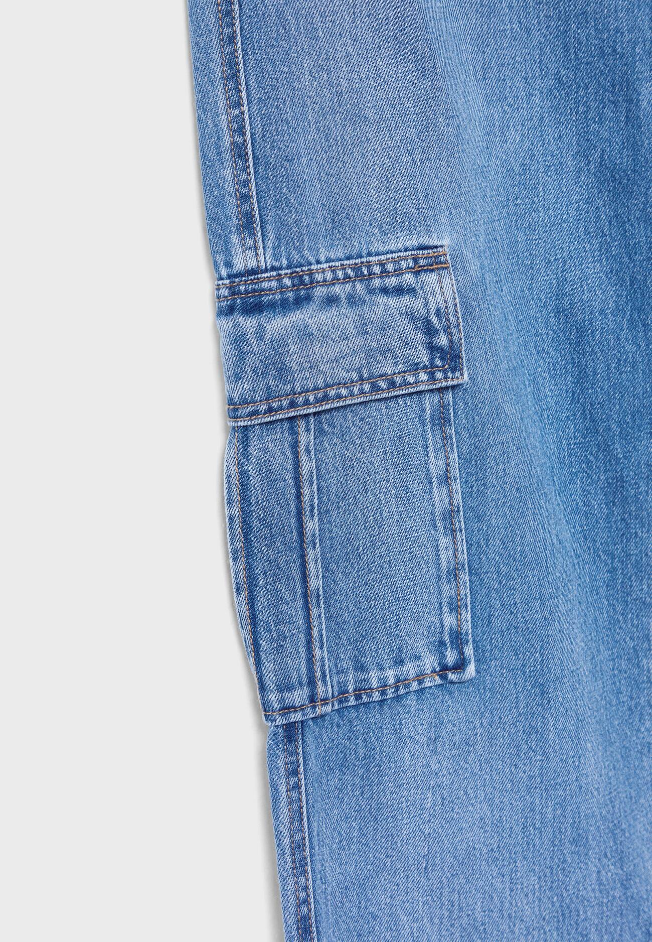 calça cargo de corte reto