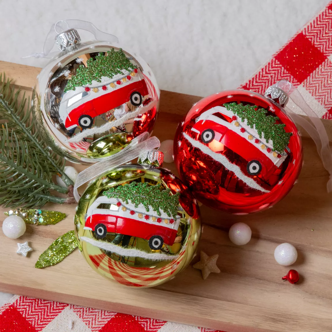 Lot de 6 boules de Noël en verre (D80 mm) Mini bus et Sapins